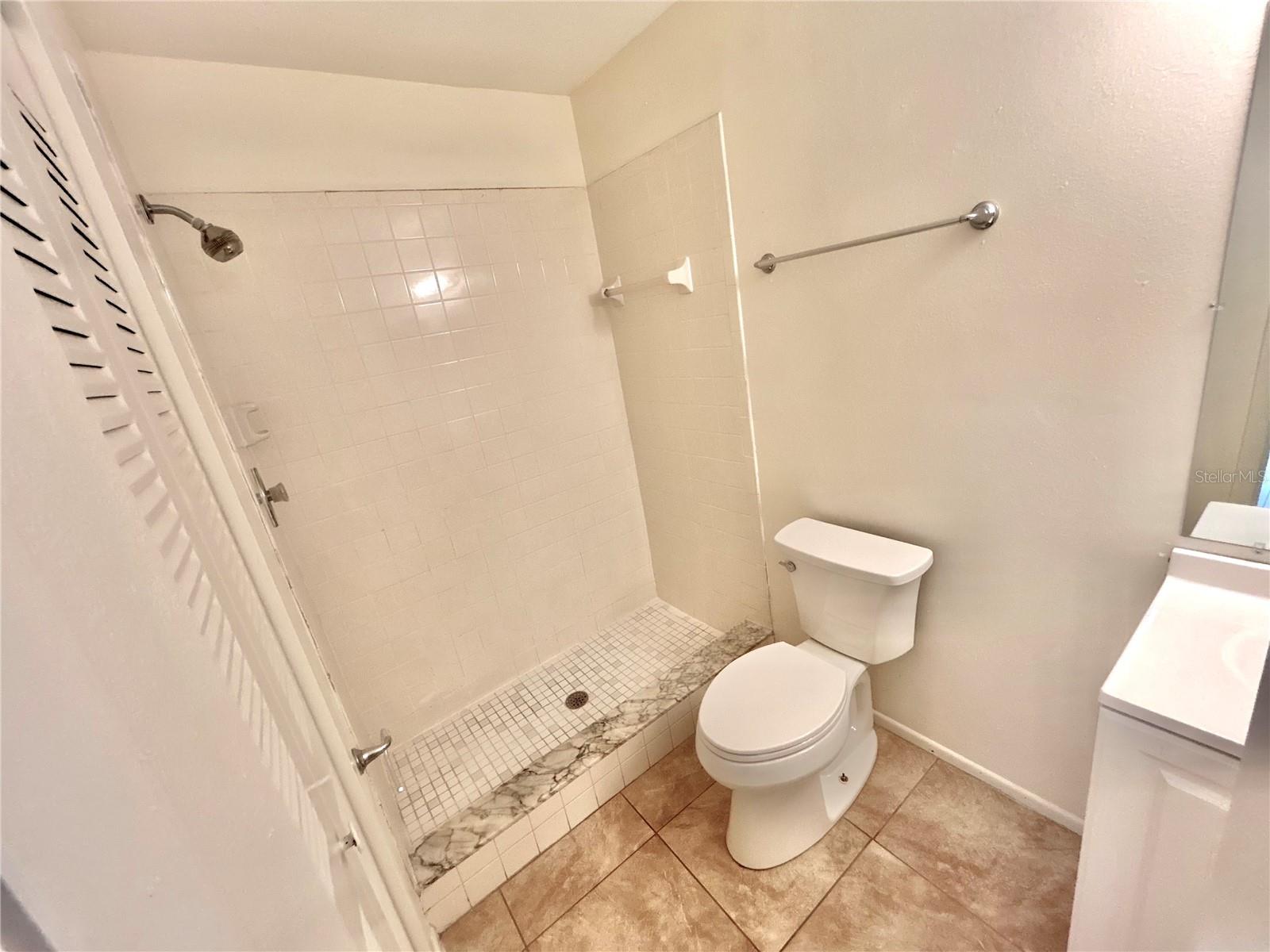 CORTEZ GARDENS FIRST SEC - Residential Lease