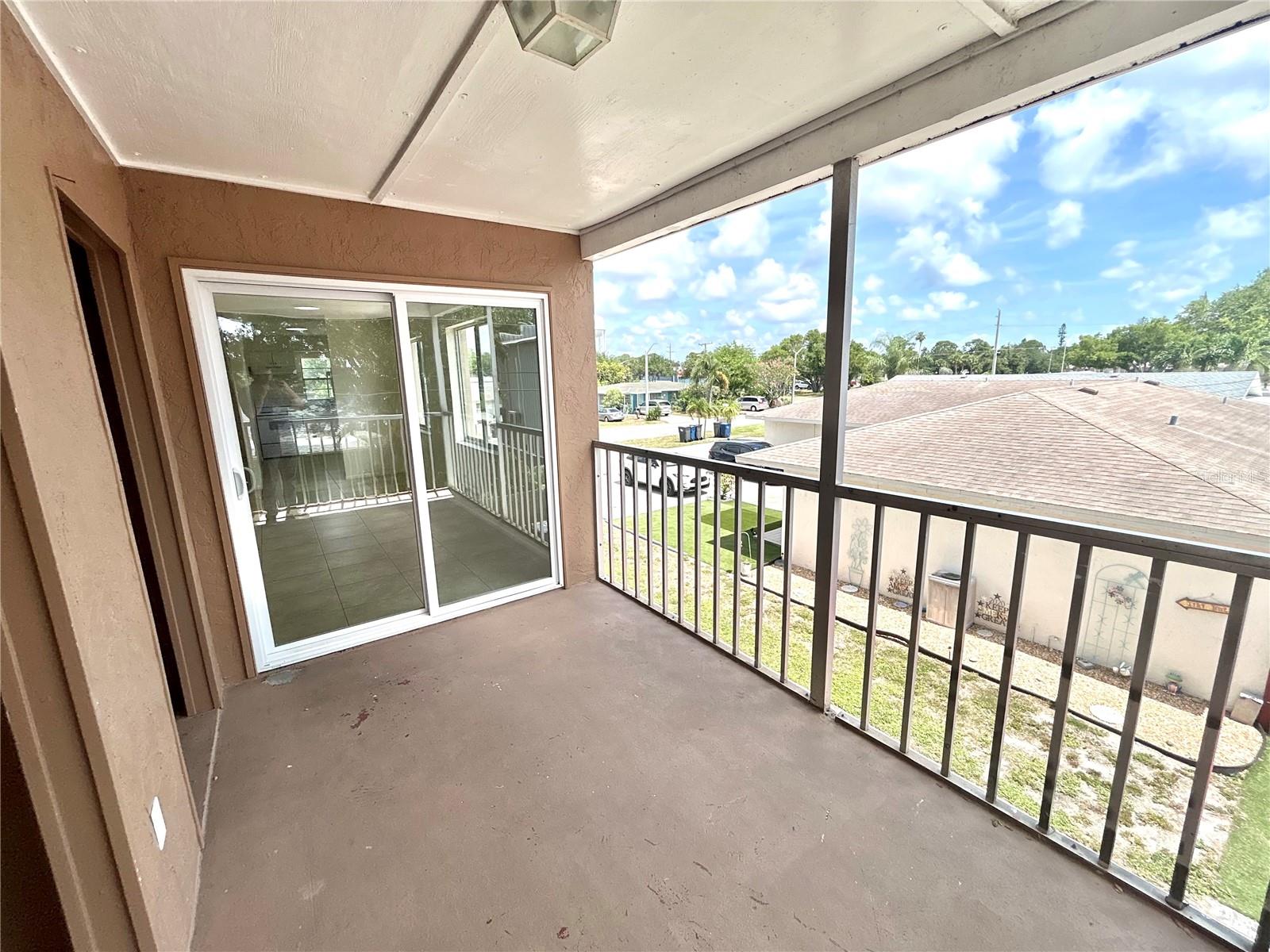 CORTEZ GARDENS FIRST SEC - Residential Lease