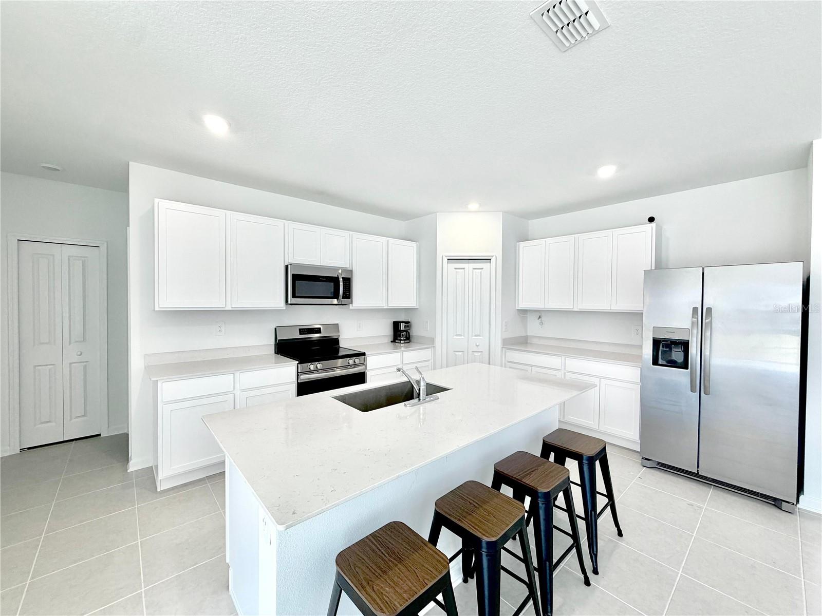 HUNT CLUB GROVES 40S - Residential