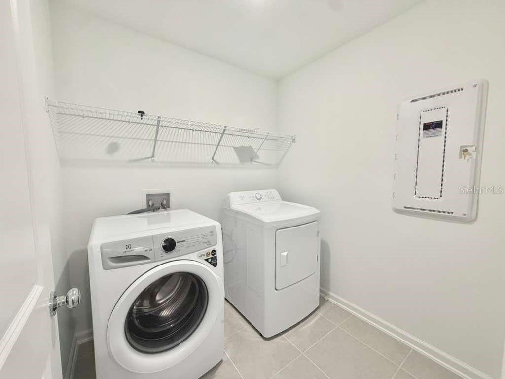 HUNT CLUB GROVES 40S - Residential