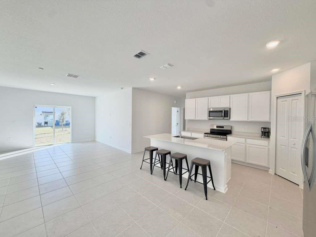 HUNT CLUB GROVES 40S - Residential