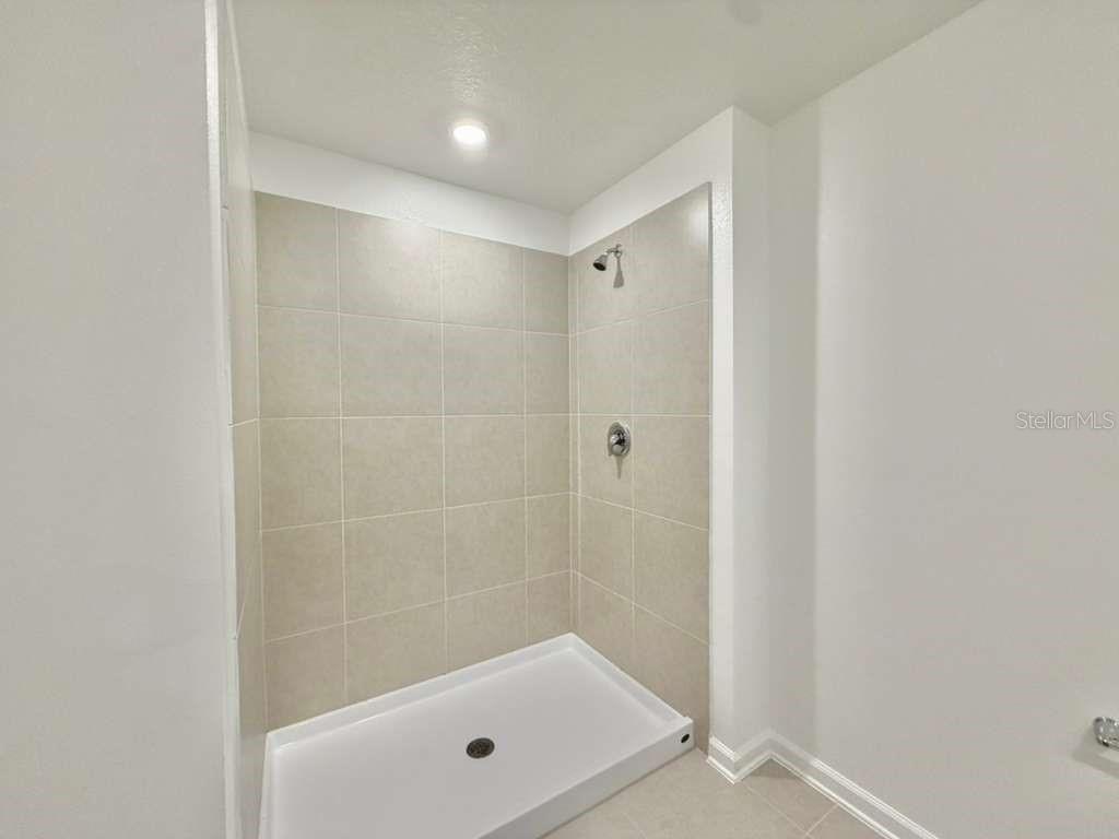 HUNT CLUB GROVES 40S - Residential