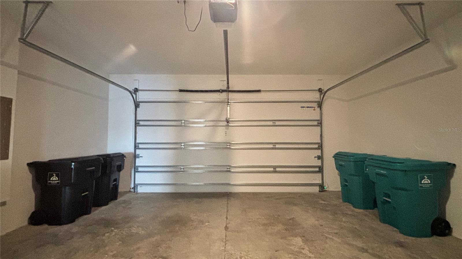LAUREL POINTE PH 1 - Residential