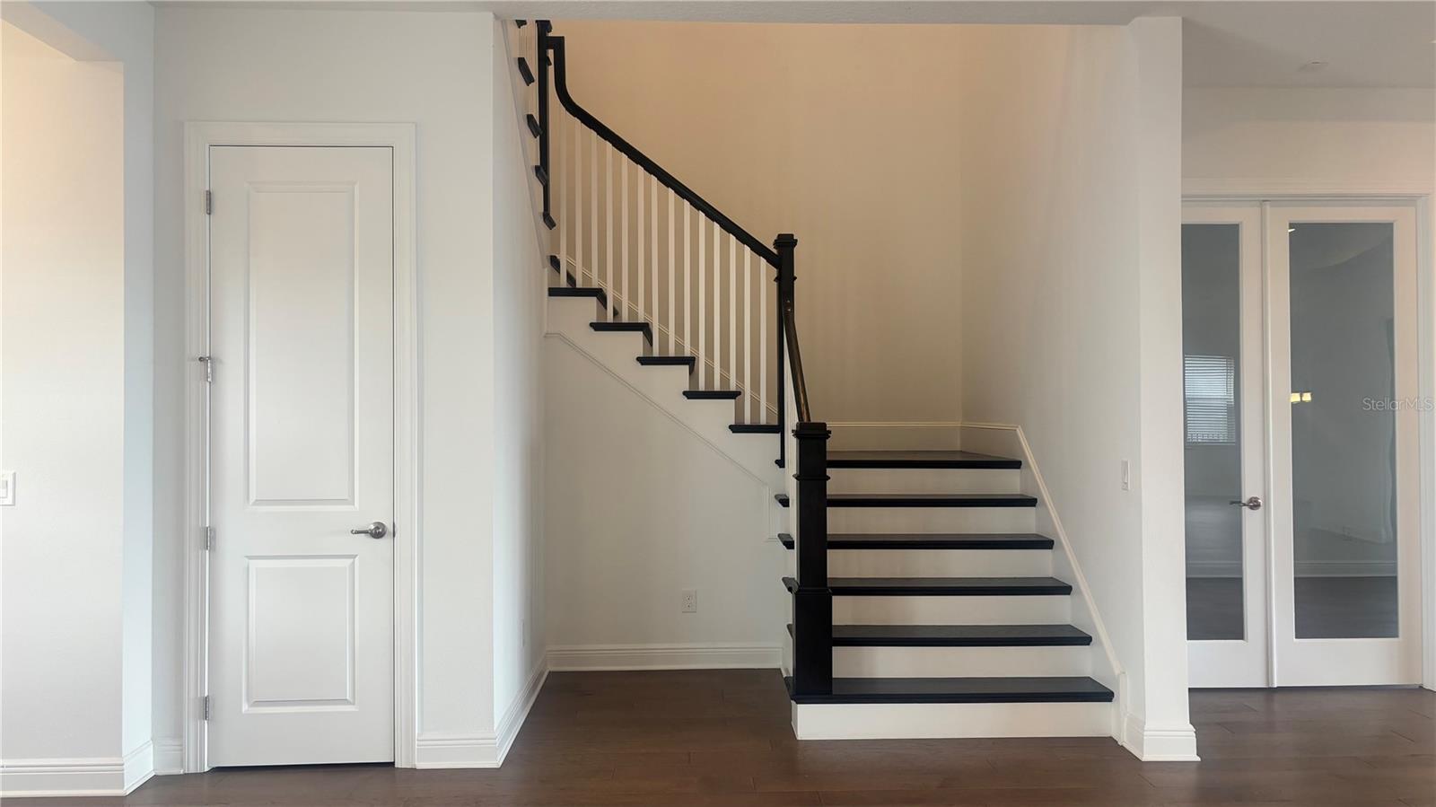 LAUREL POINTE PH 1 - Residential