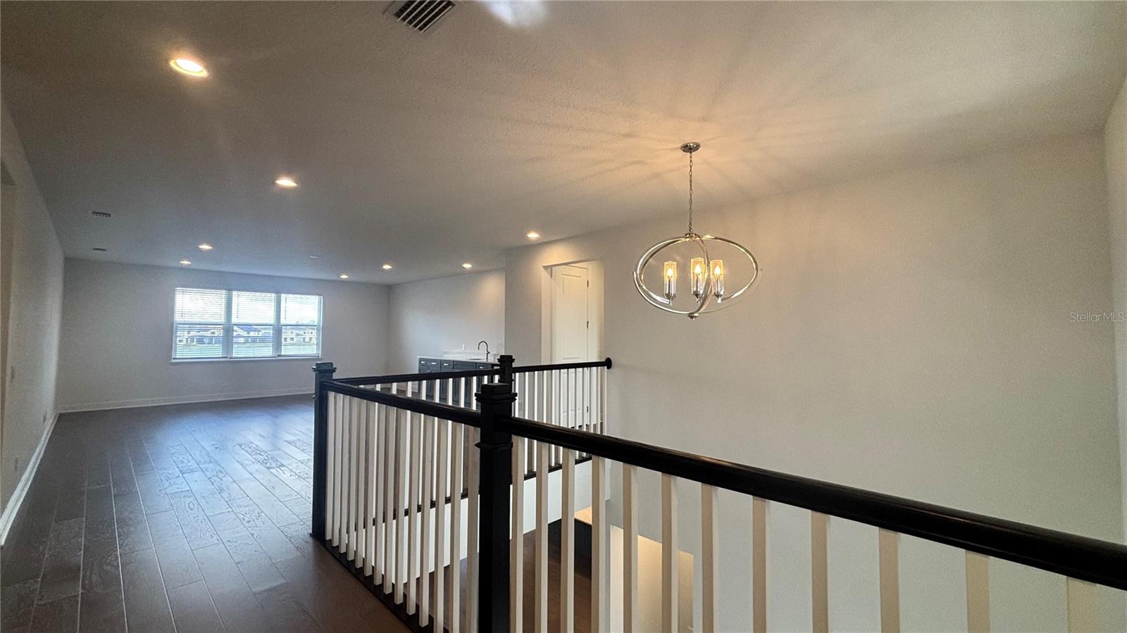 LAUREL POINTE PH 1 - Residential