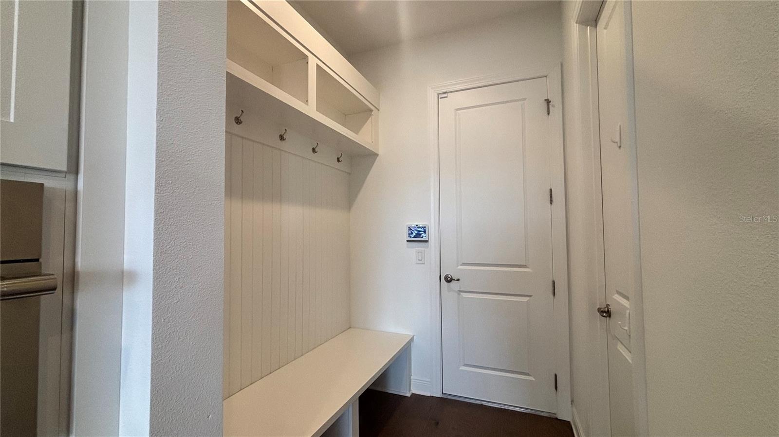 LAUREL POINTE PH 1 - Residential