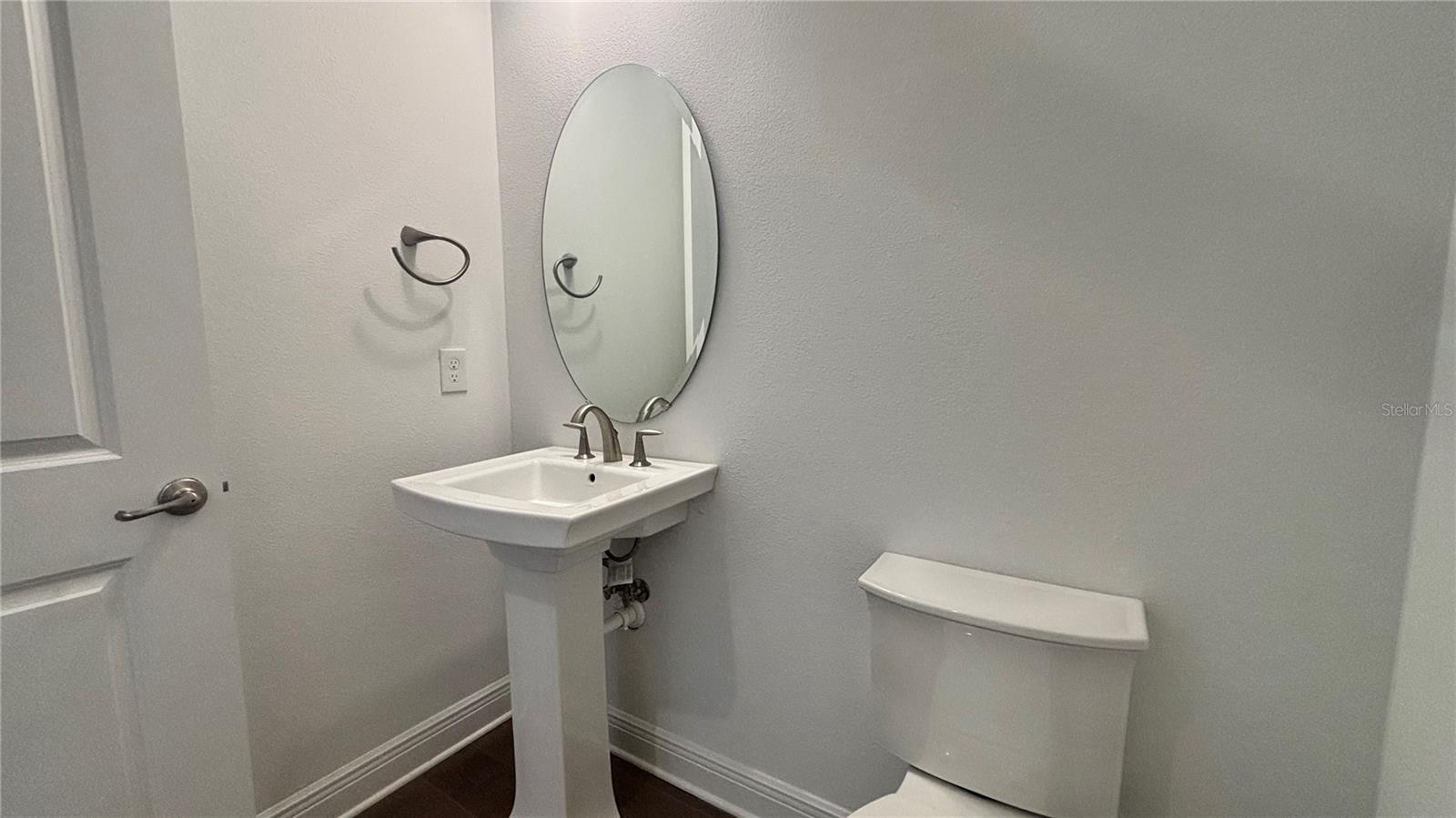 LAUREL POINTE PH 1 - Residential