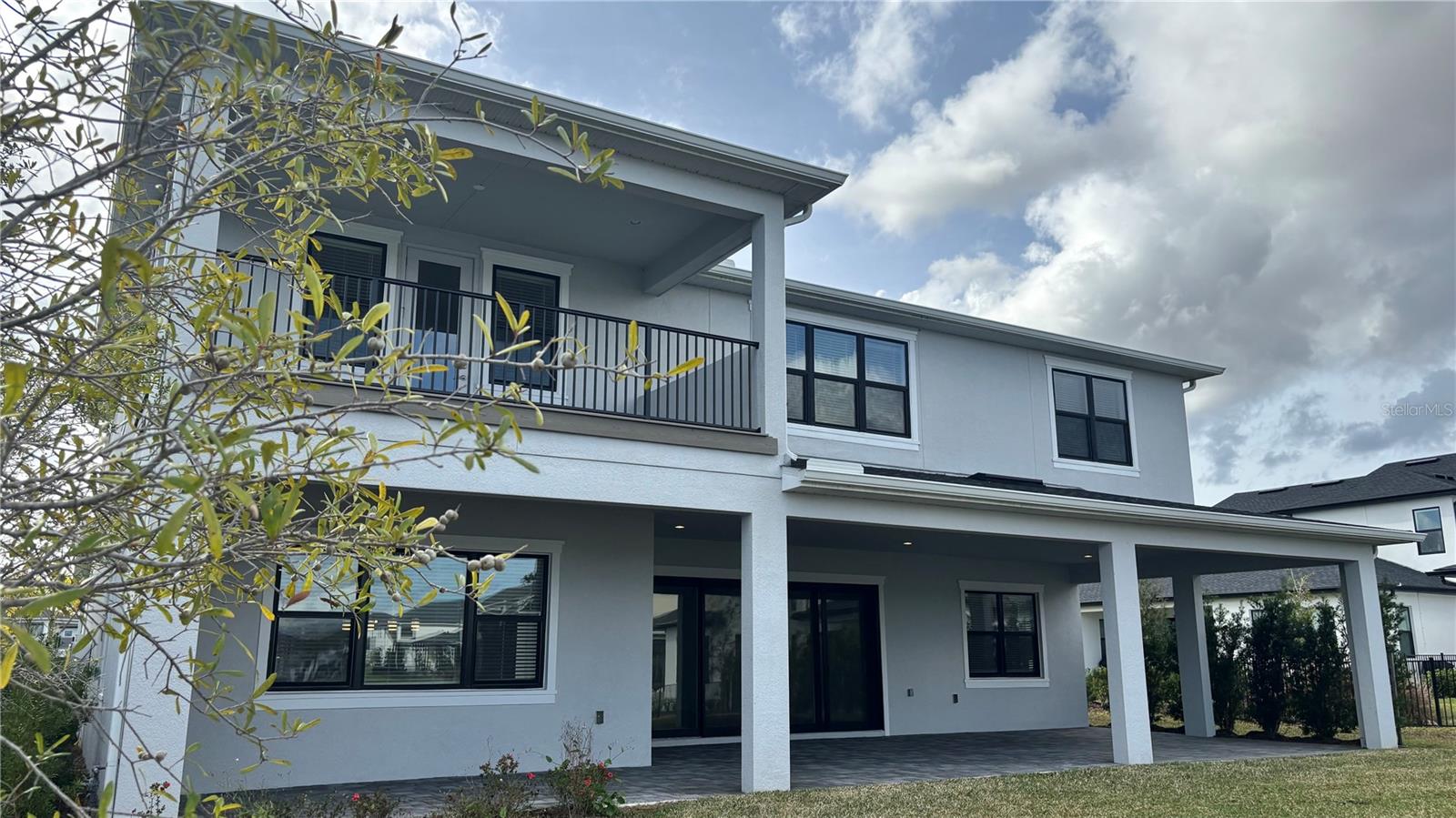 LAUREL POINTE PH 1 - Residential