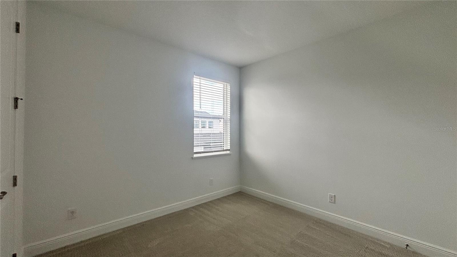 LAUREL POINTE PH 1 - Residential
