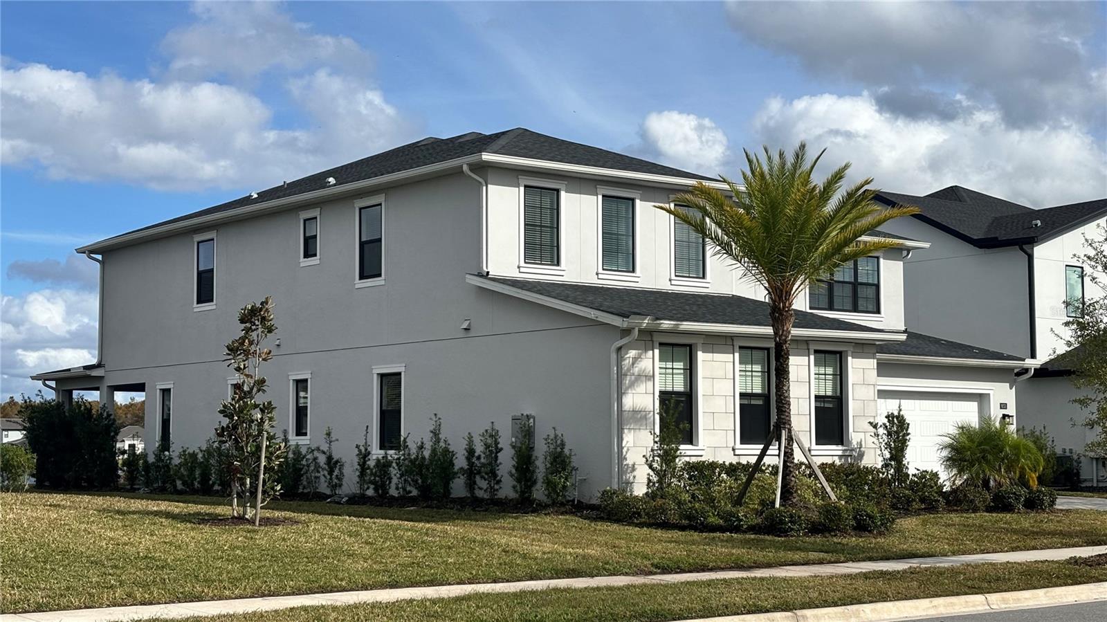 LAUREL POINTE PH 1 - Residential