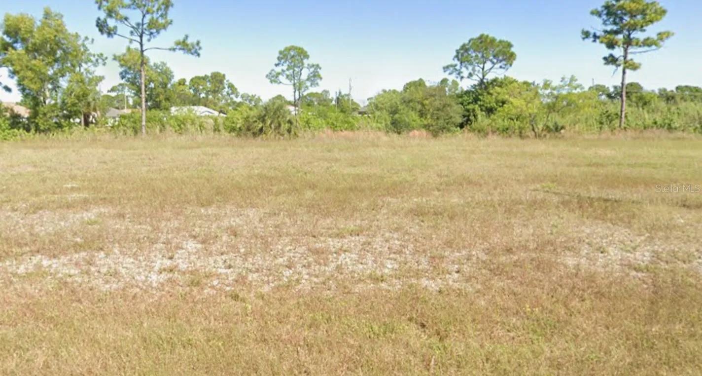 CAPE CORAL - Land