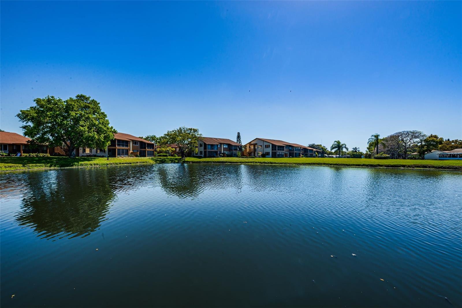 BEACON LAKES CONDO 05 01 - Residential