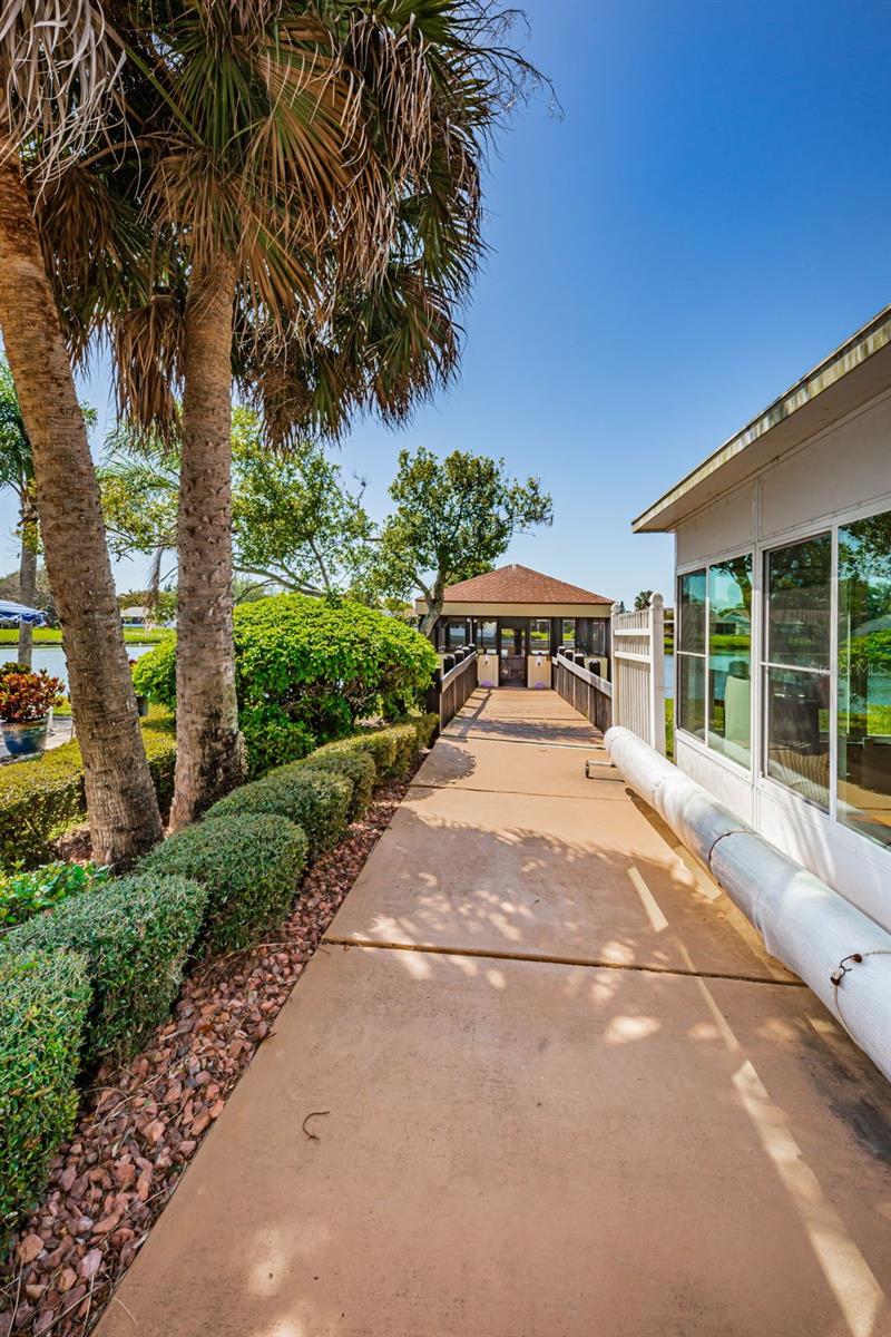 BEACON LAKES CONDO 05 01 - Residential