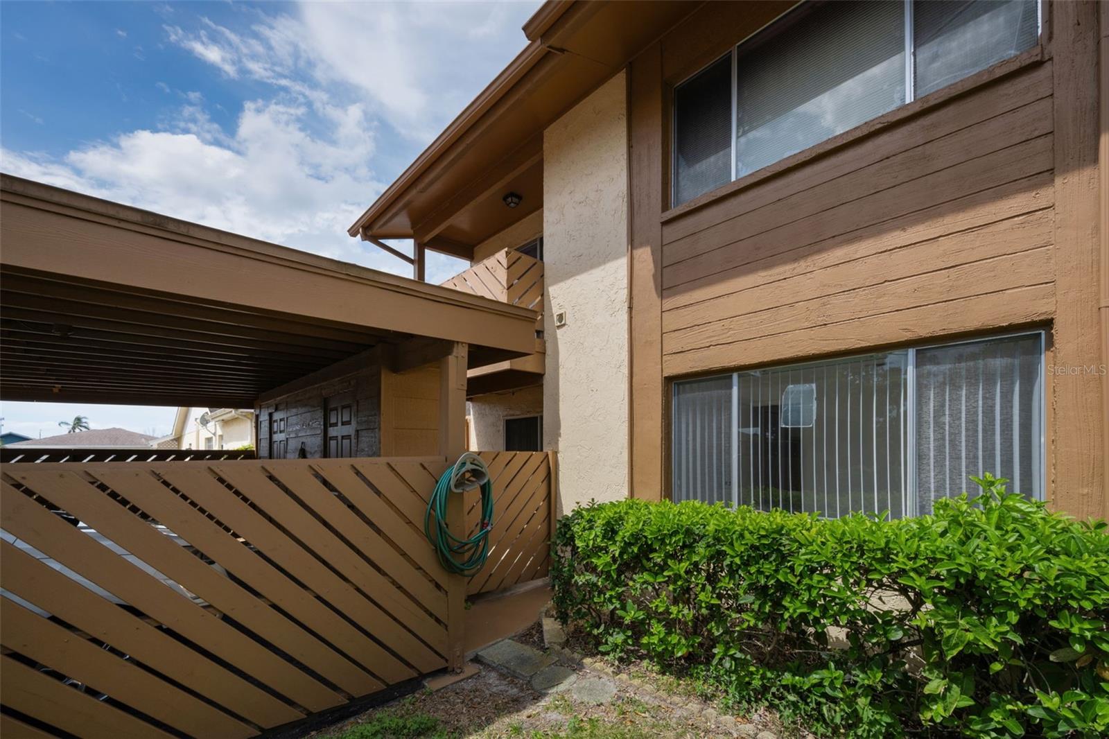 BEACON LAKES CONDO 05 01 - Residential