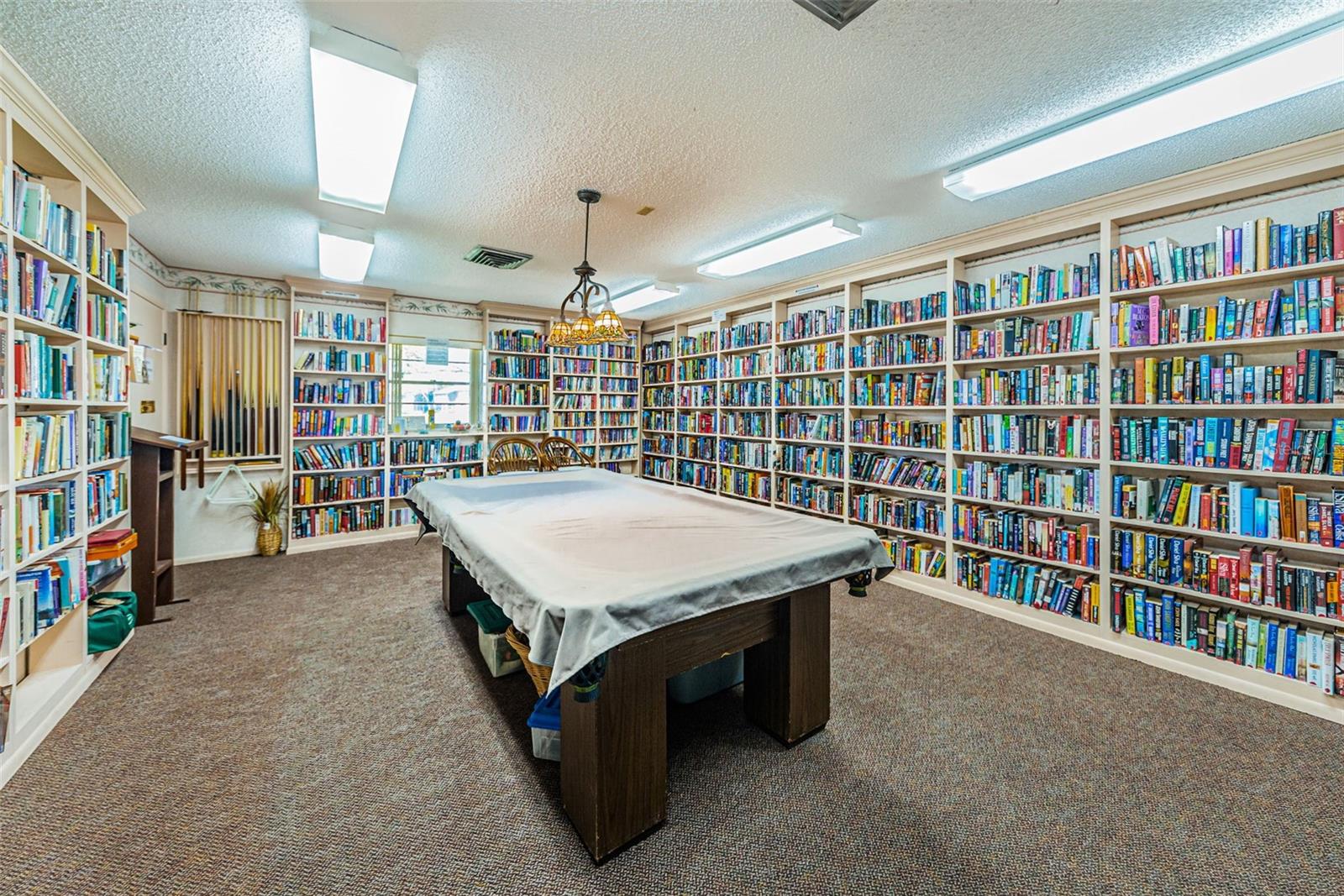 BEACON LAKES CONDO 05 01 - Residential