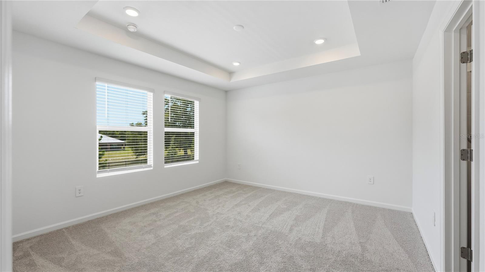 CROSSPRAIRIE 25 TH - Residential Lease