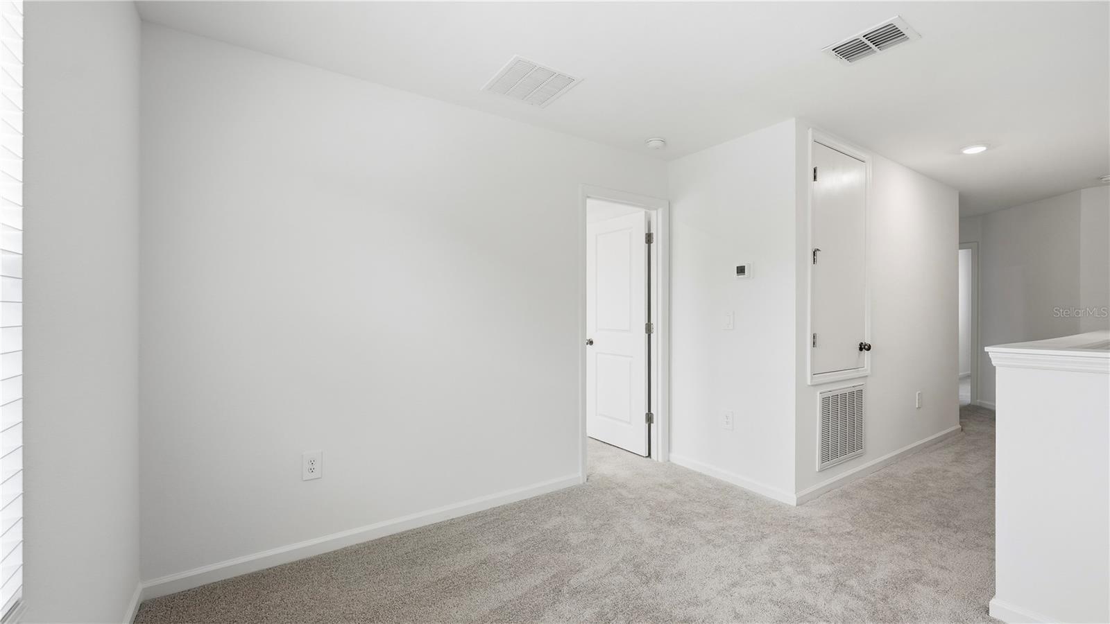CROSSPRAIRIE 25 TH - Residential Lease