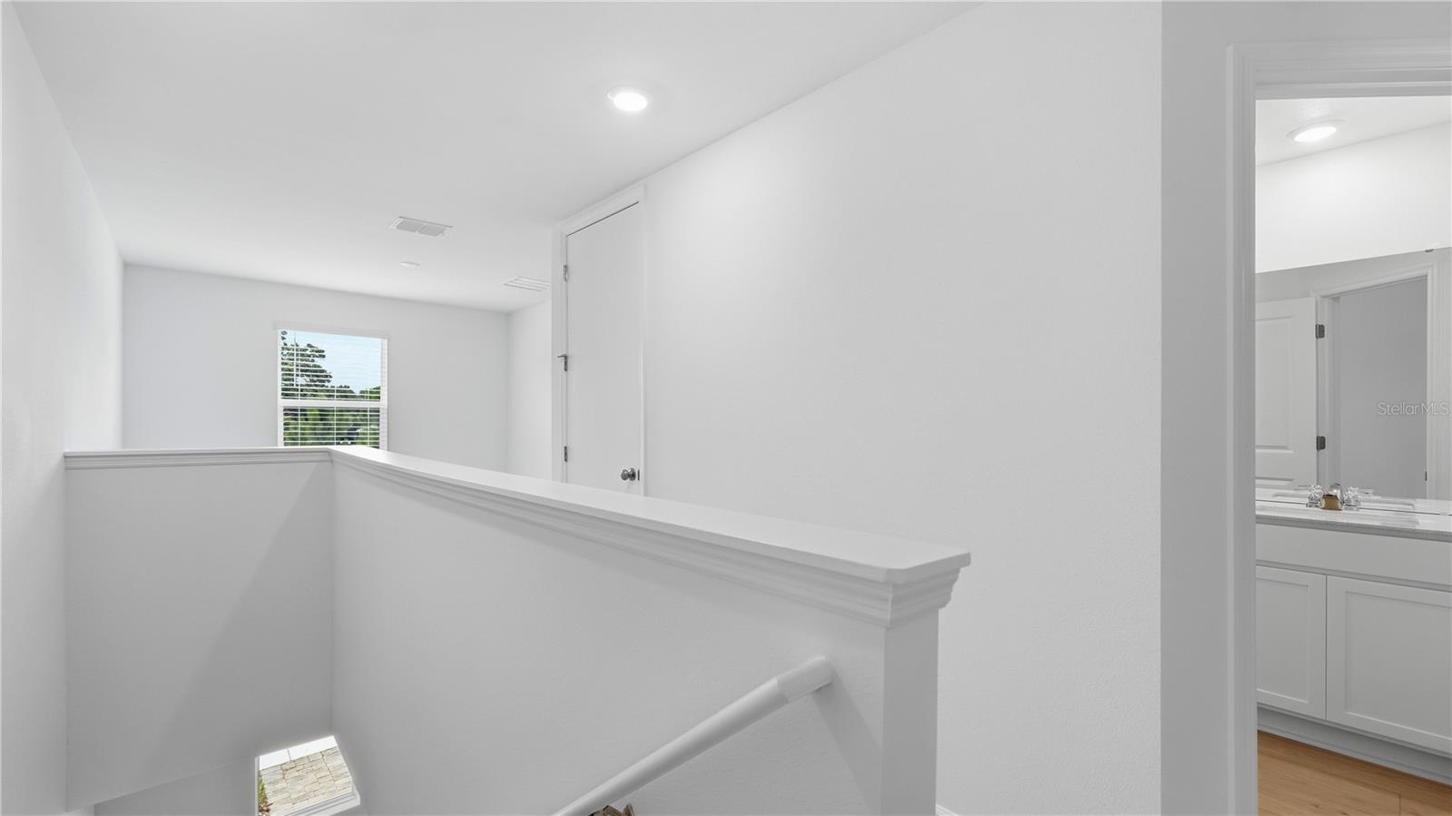 CROSSPRAIRIE 25 TH - Residential Lease