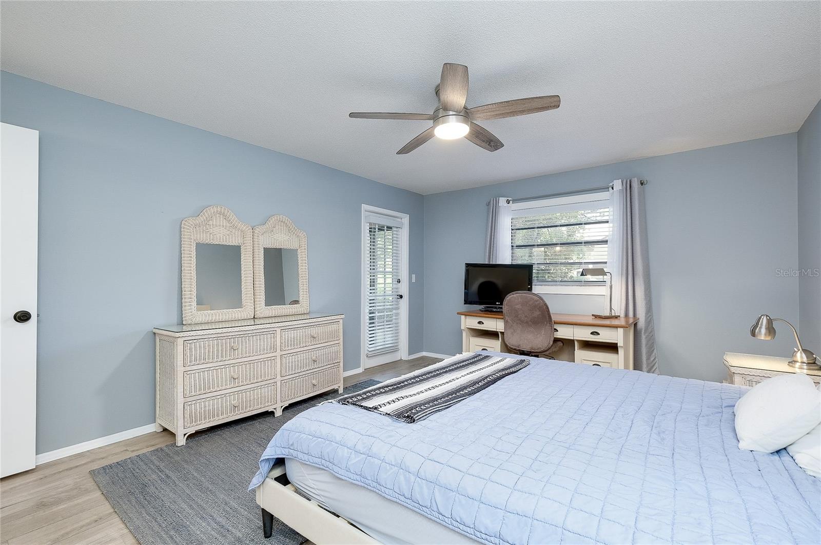 MISSION LAKES - Residential