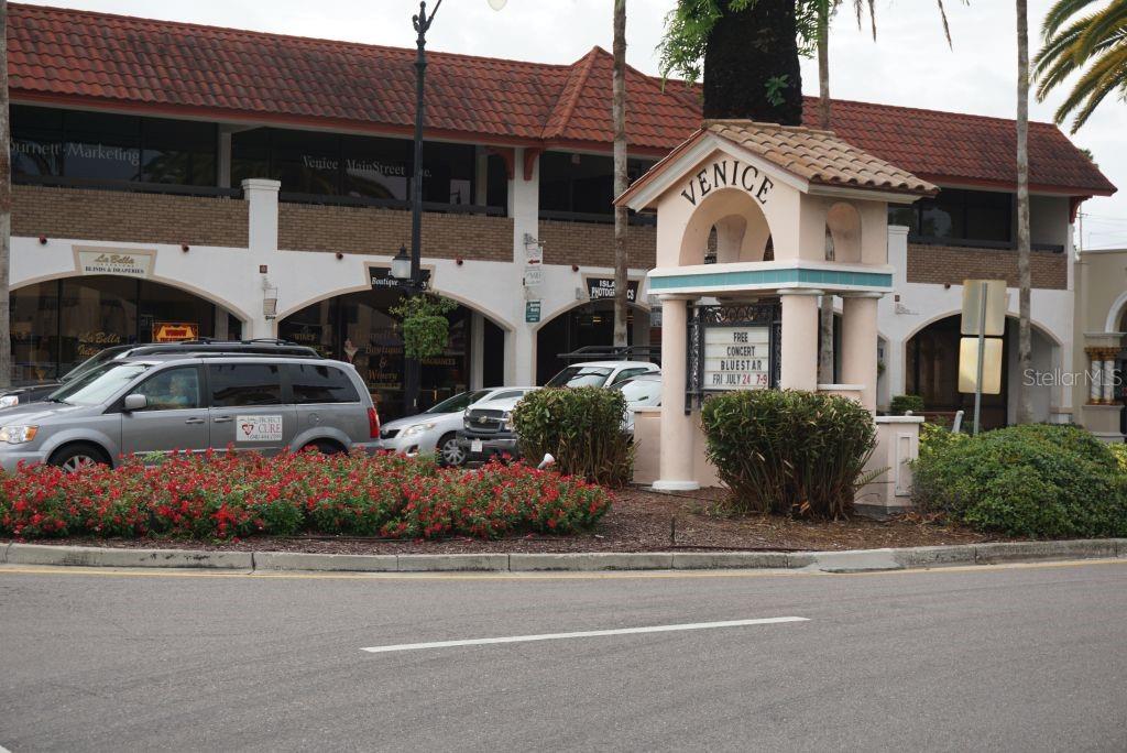 MISSION LAKES - Residential