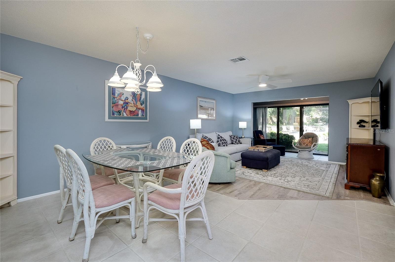 MISSION LAKES - Residential