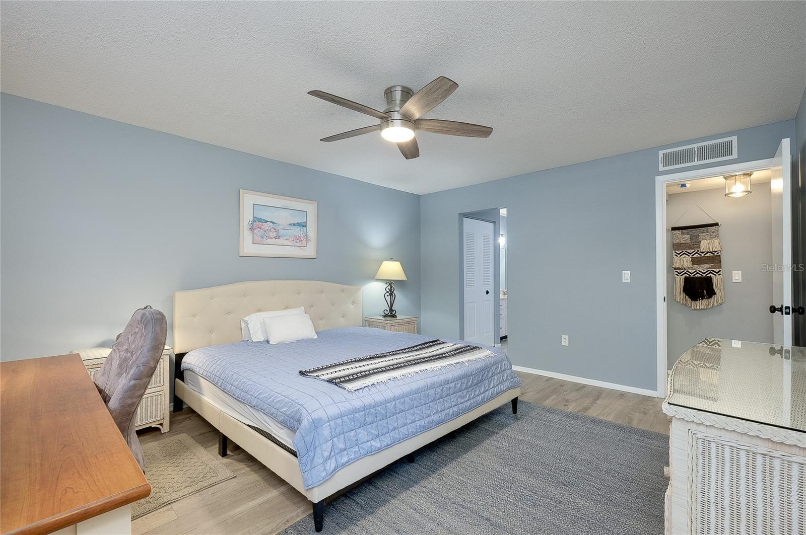 MISSION LAKES - Residential