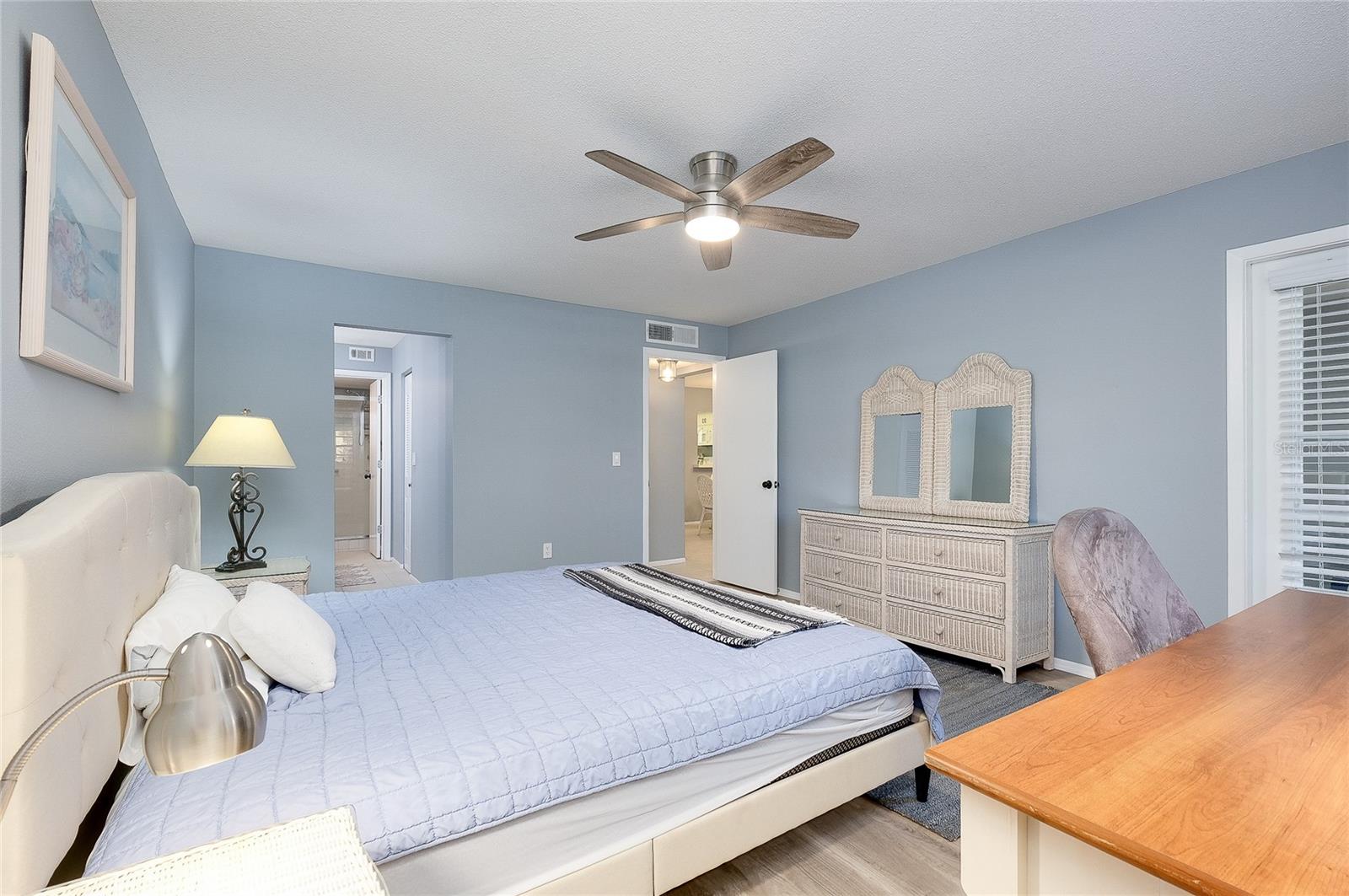 MISSION LAKES - Residential