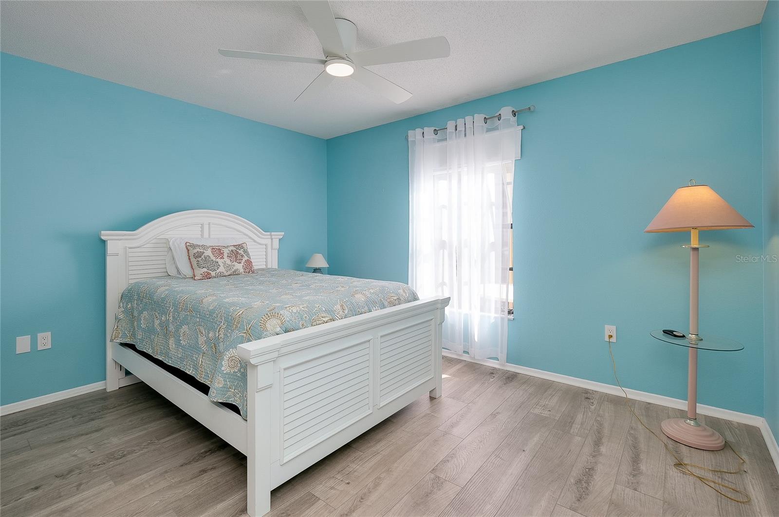 MISSION LAKES - Residential