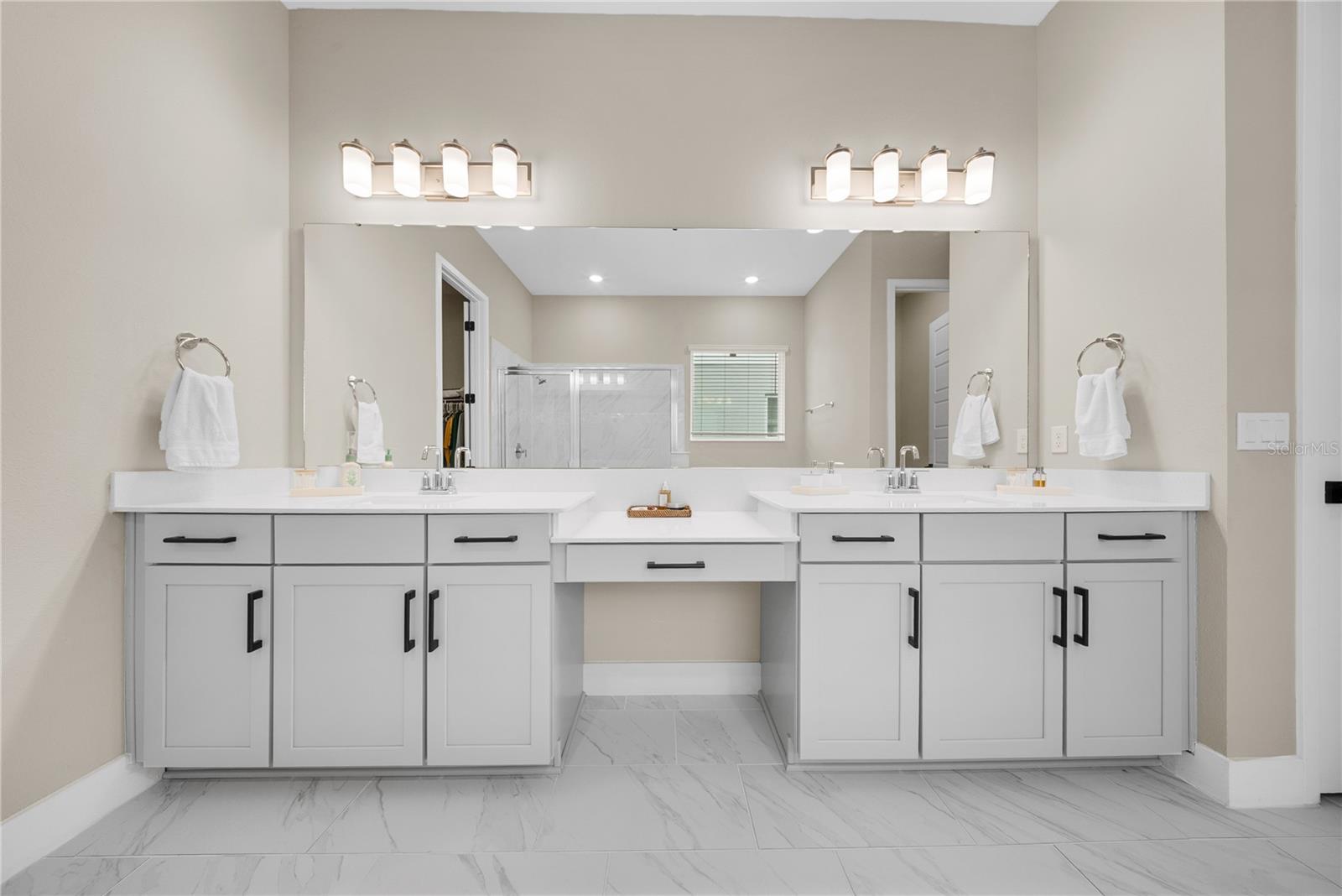 SILVERLEAF RESERVE/HAMLIN PH 2 - Residential Lease