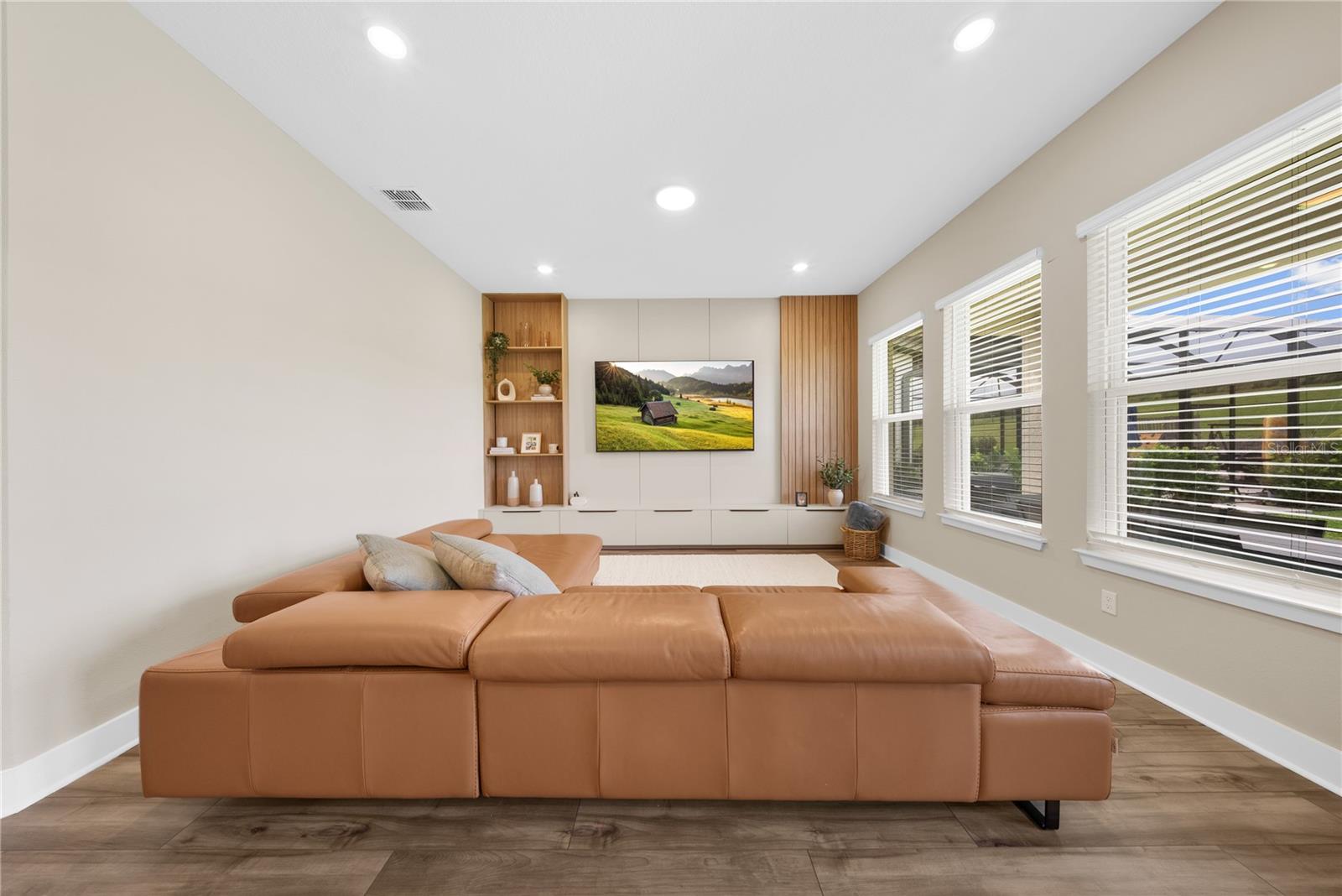 SILVERLEAF RESERVE/HAMLIN PH 2 - Residential Lease