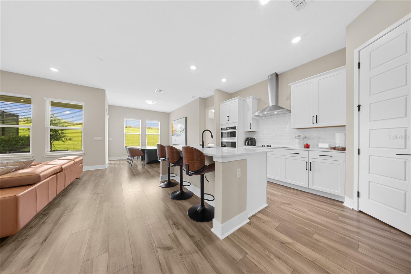 SILVERLEAF RESERVE/HAMLIN PH 2 - Residential Lease