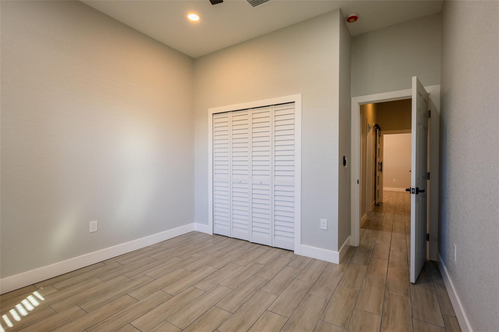 SUNSHINE RANCHES #2 - Residential Lease