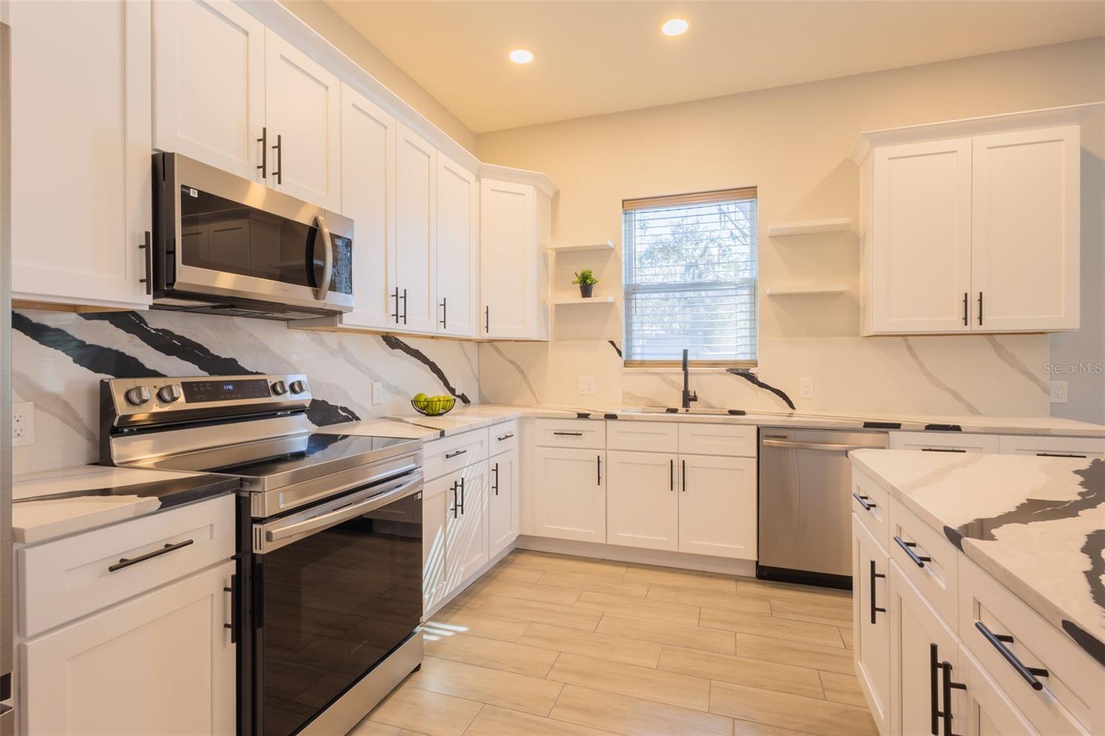 SUNSHINE RANCHES #2 - Residential Lease