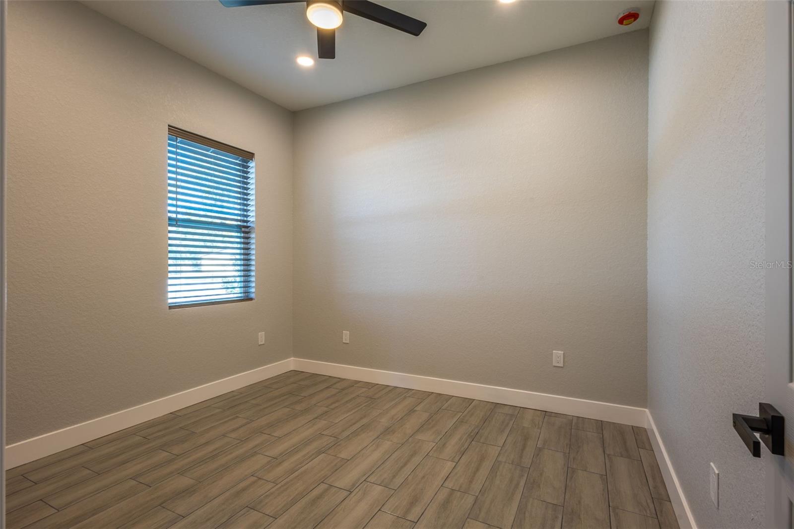 SUNSHINE RANCHES #2 - Residential Lease