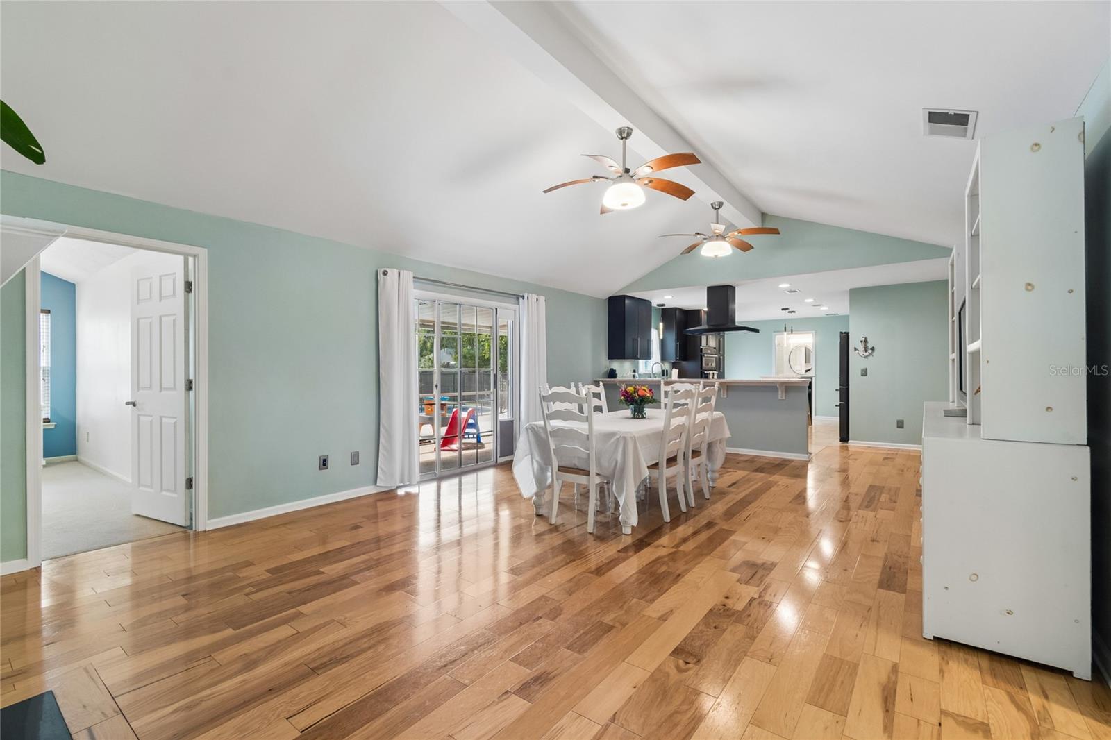 HOOD LANDING LAKES - Residential