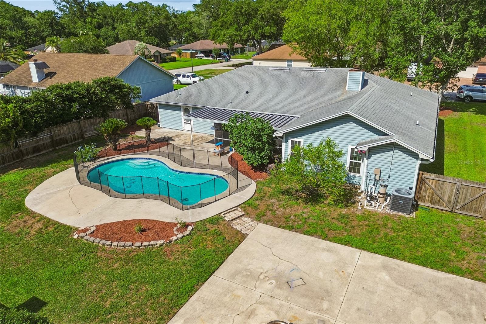 HOOD LANDING LAKES - Residential