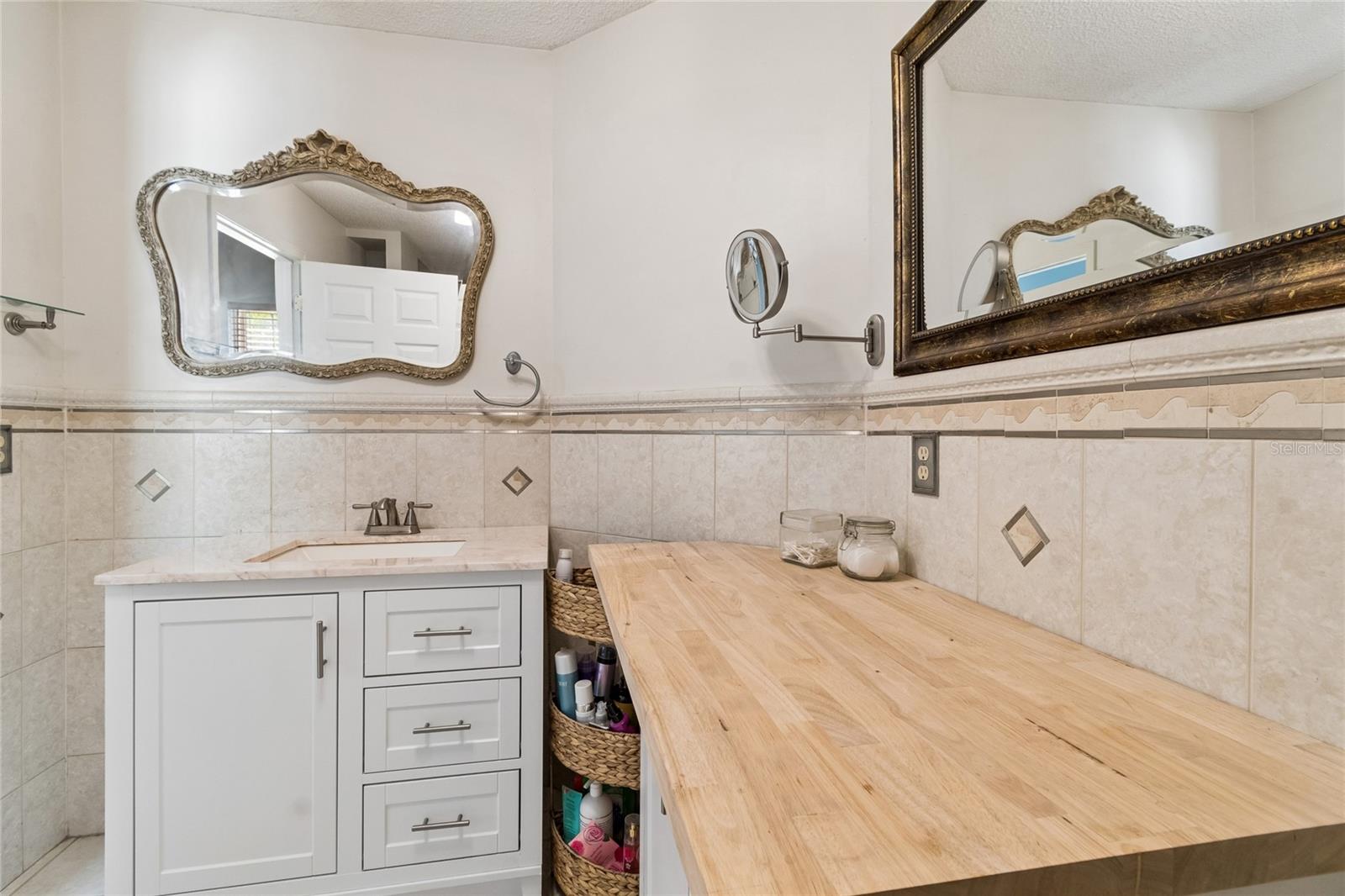 HOOD LANDING LAKES - Residential