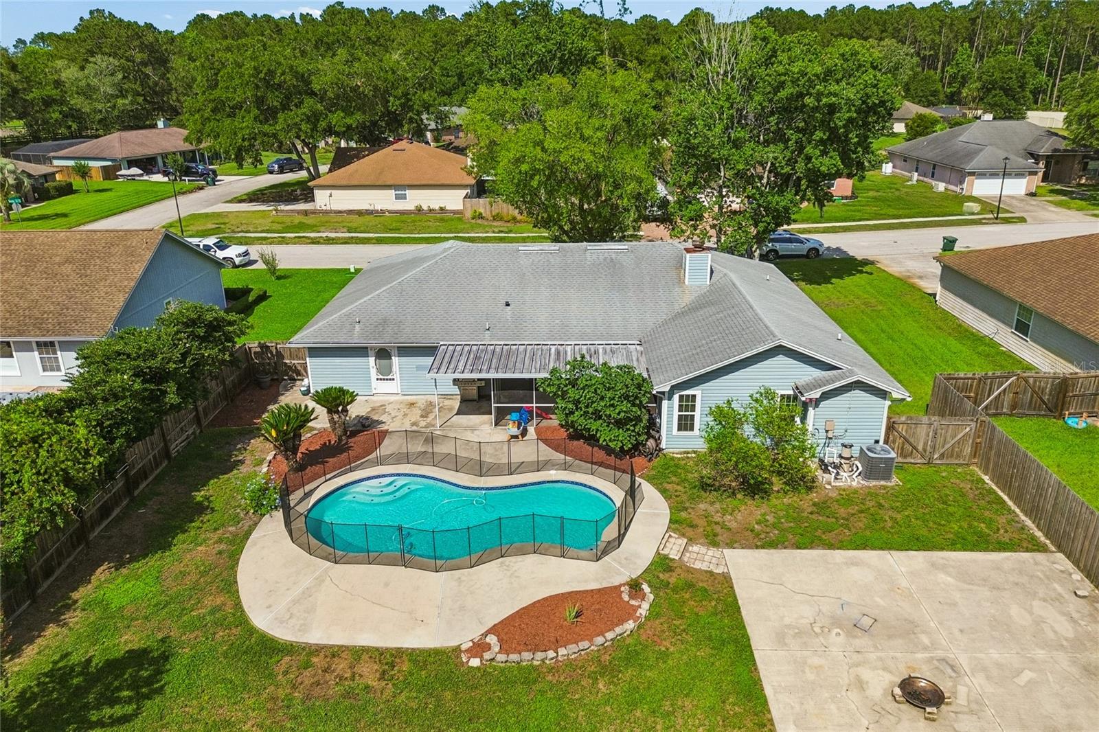 HOOD LANDING LAKES - Residential