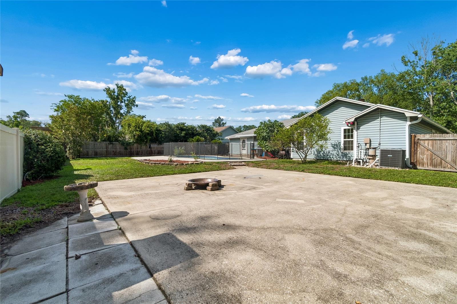 HOOD LANDING LAKES - Residential