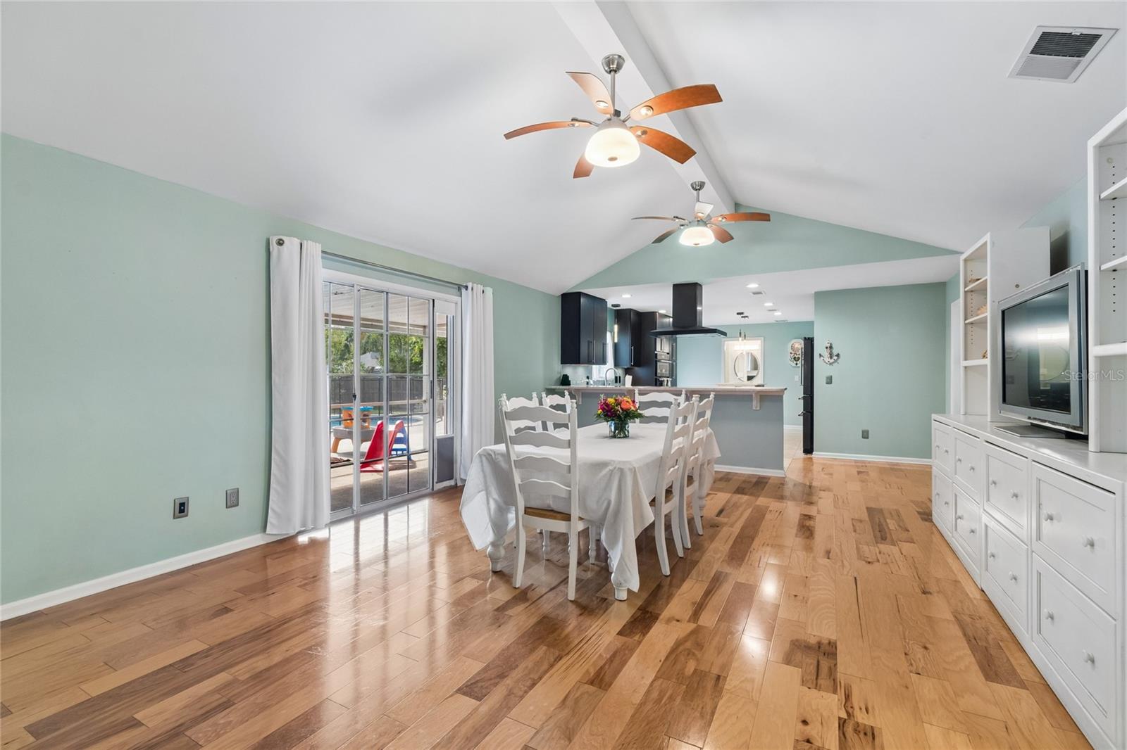 HOOD LANDING LAKES - Residential