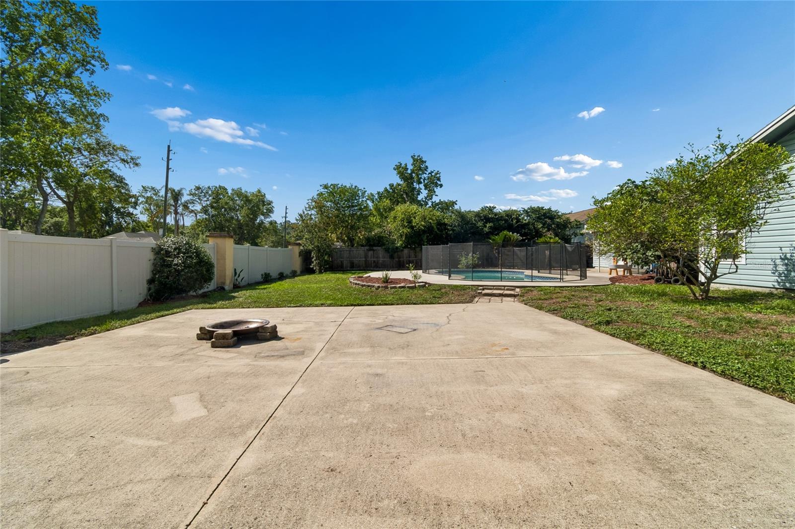 HOOD LANDING LAKES - Residential