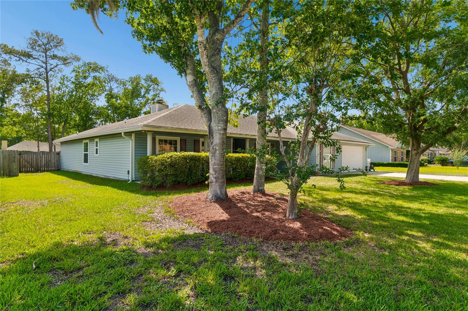 HOOD LANDING LAKES - Residential