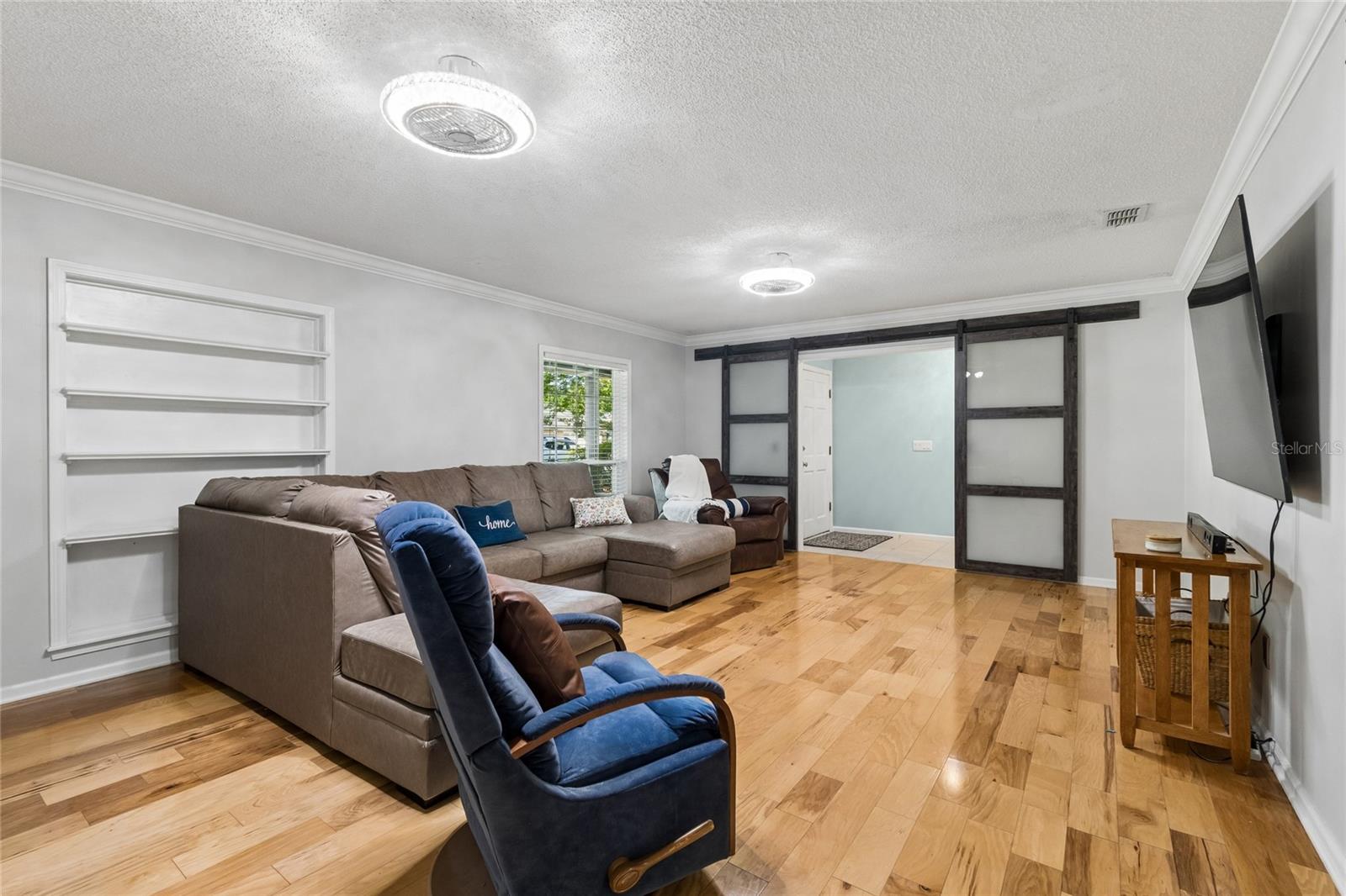HOOD LANDING LAKES - Residential