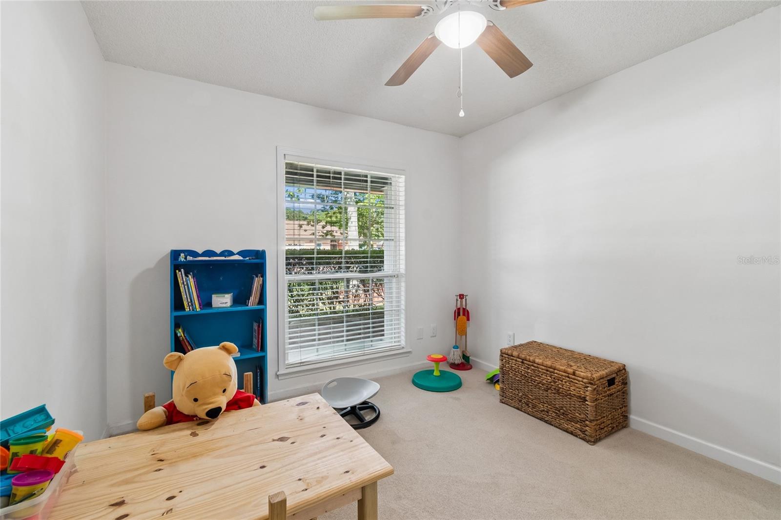 HOOD LANDING LAKES - Residential