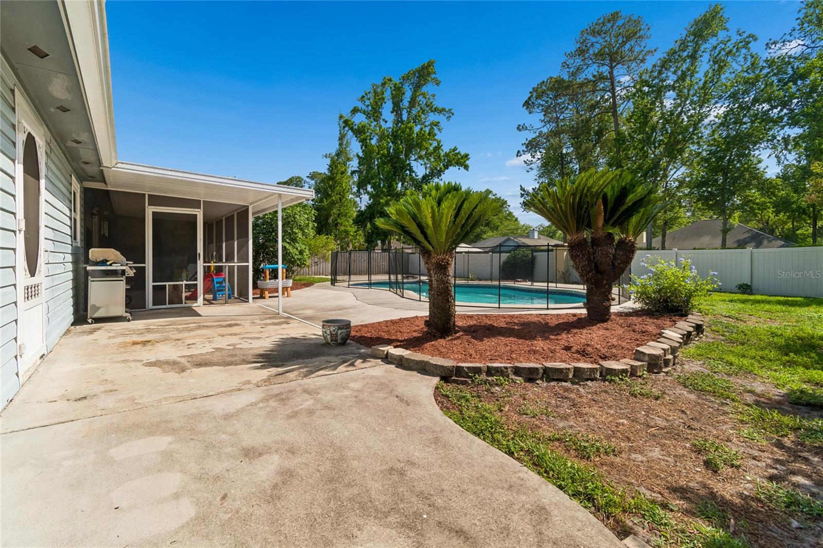 HOOD LANDING LAKES - Residential