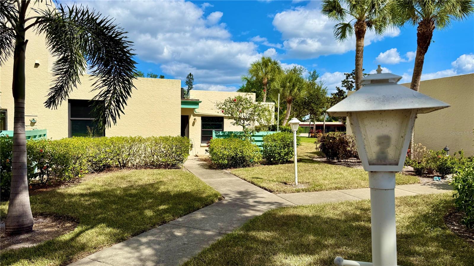 SPRING LAKES III - Residential