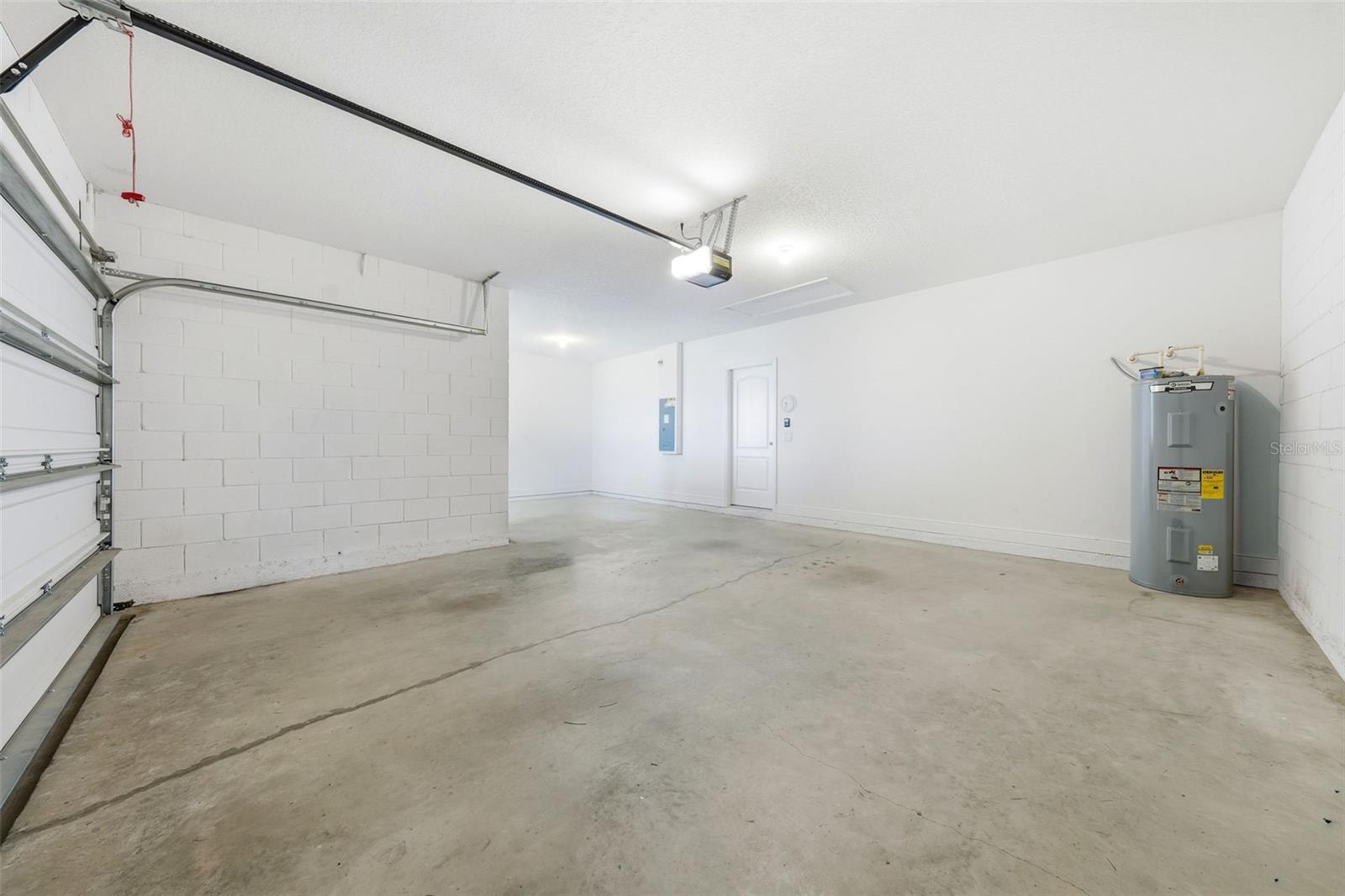 CARRIAGE HILL PH 2 101/47 LOT 73 - Residential