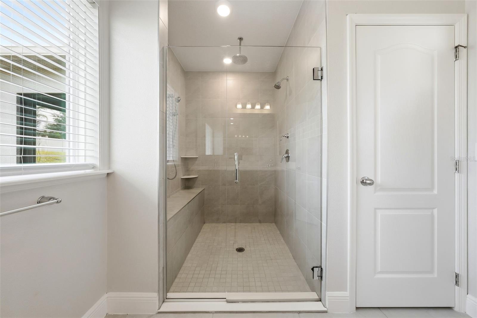 CARRIAGE HILL PH 2 101/47 LOT 73 - Residential