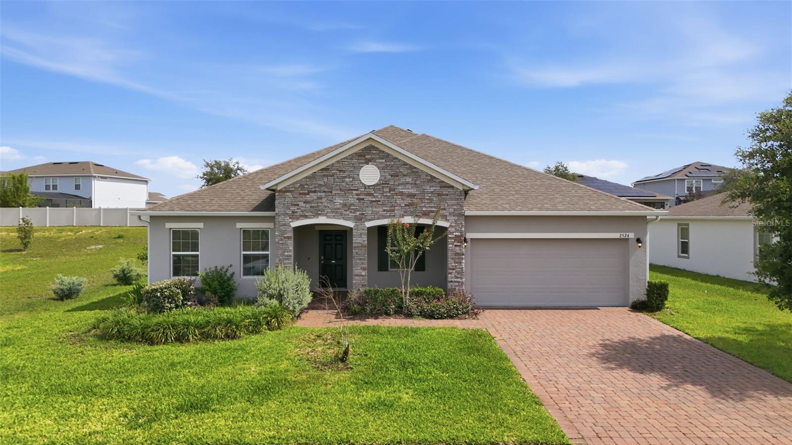 CARRIAGE HILL PH 2 101/47 LOT 73 - Residential