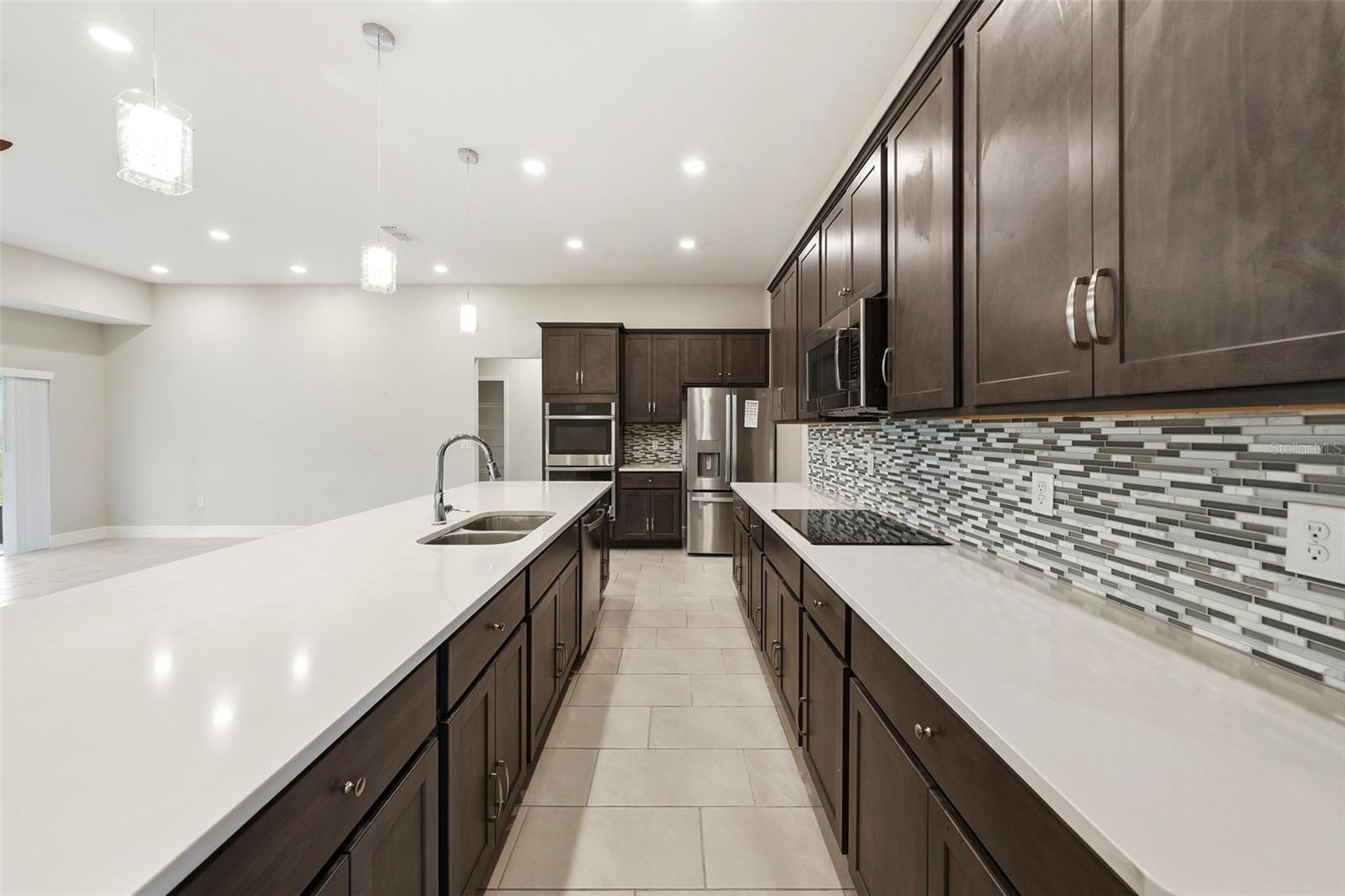 CARRIAGE HILL PH 2 101/47 LOT 73 - Residential